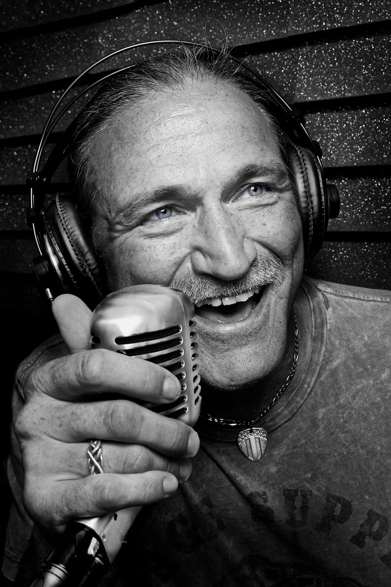 6645CFF8 3644 4E38 B429 0FADE6306E30 768x1152